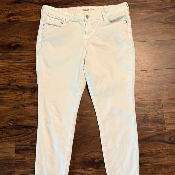 Old Navy Rockstar Super Skinny white jeans size 12 - Picture 1 of 6